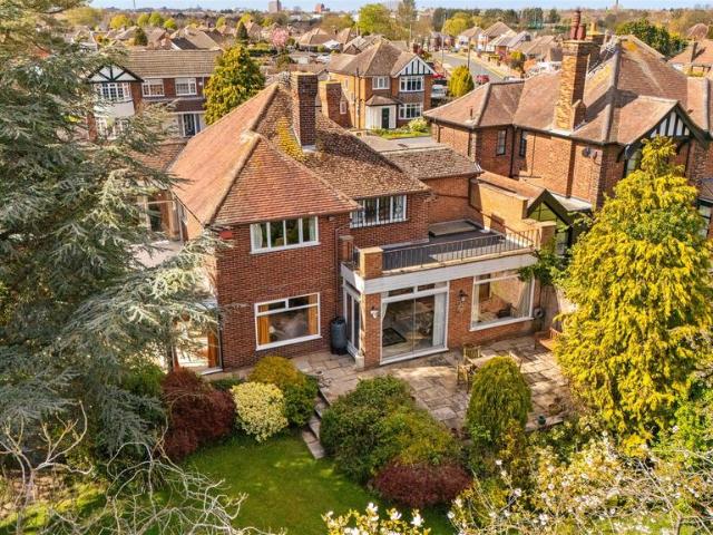 House for sale in Weelsby, Old Clee