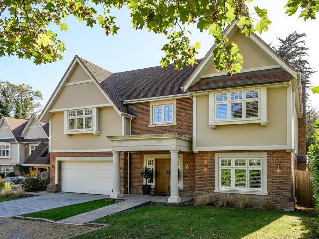 House for sale in Pachesham Park, Surrey