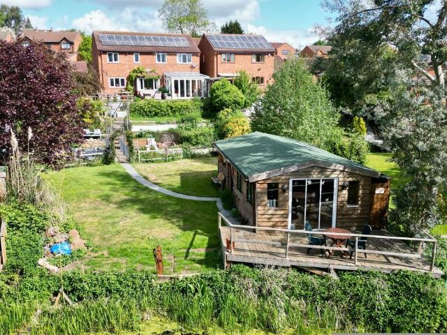 House for sale in Northampton, Northamptonshire