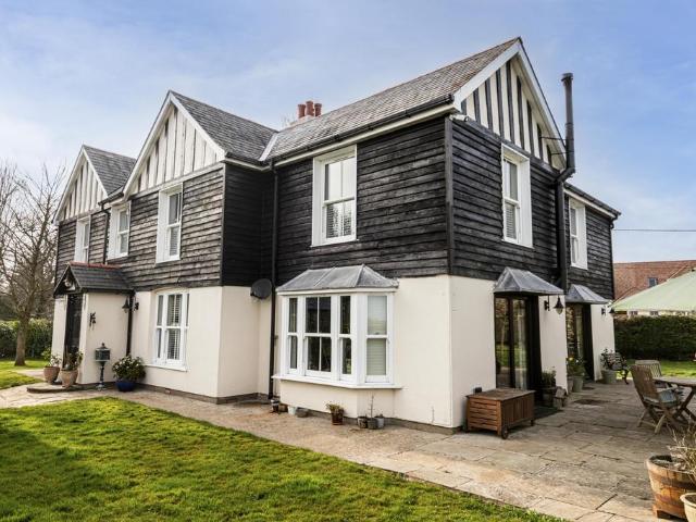 House for sale in West Hougham, Ash