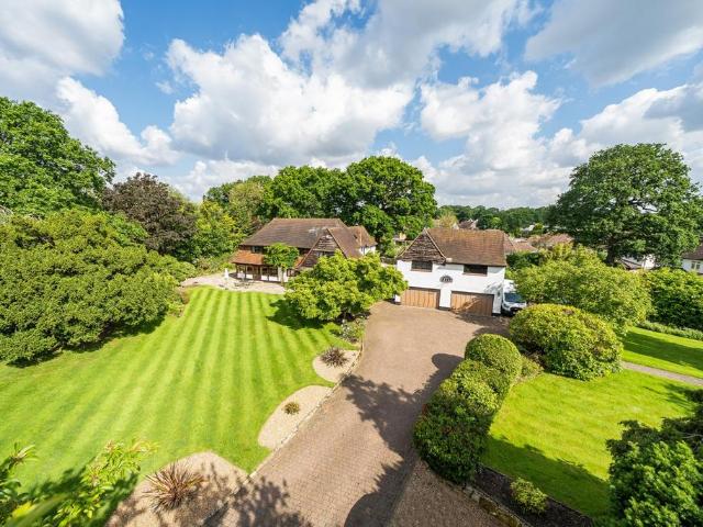 House for sale in Elmstead, Greater London