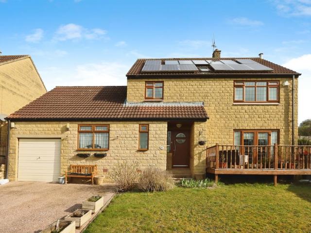 House for sale in Aberford, West Yorkshire