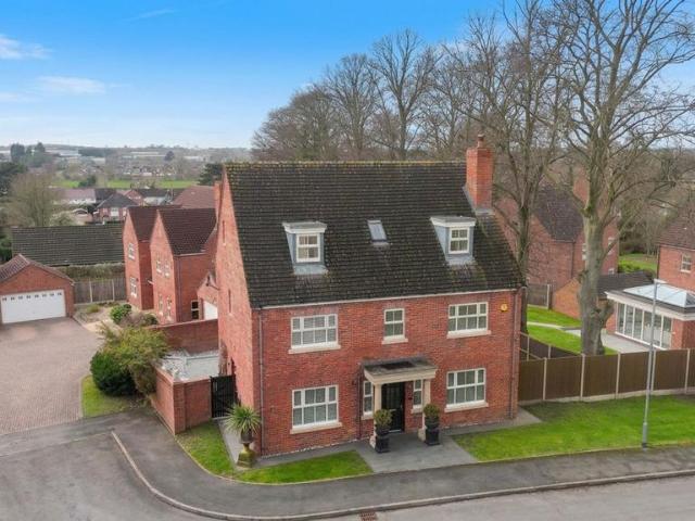 House for sale in Stone, Baswich