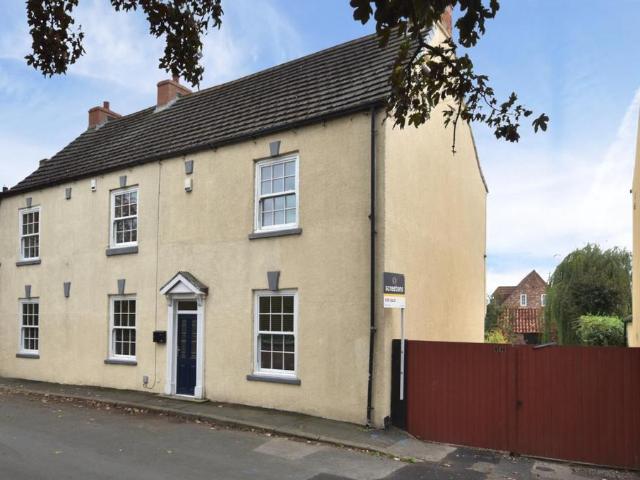 House for sale in Rawcliffe