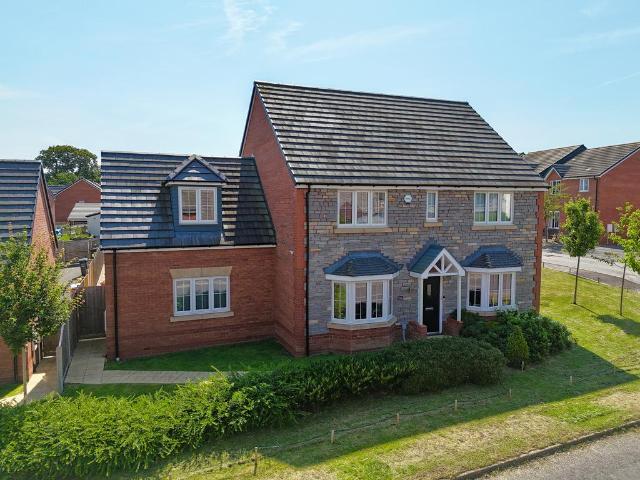 House for sale in Glastonbury, Somerset