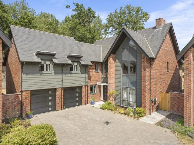 House for sale in Coton House Estate, Rugby