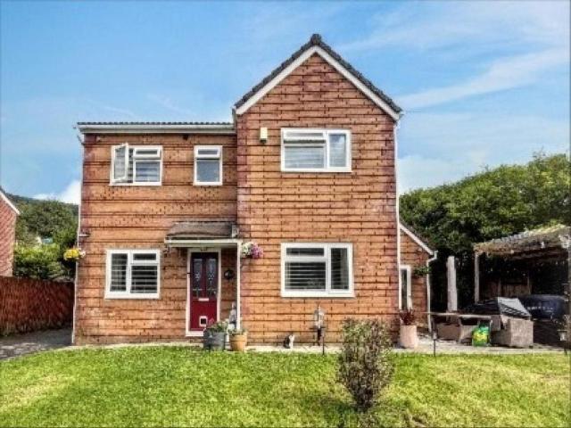 House for sale in Treherbert