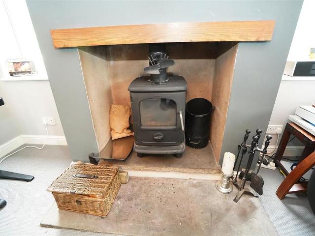House for sale in Daisy Hill, Lee Bank
