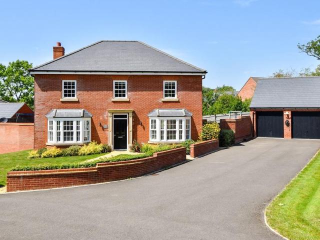 House for sale in Silverstone, Northamptonshire