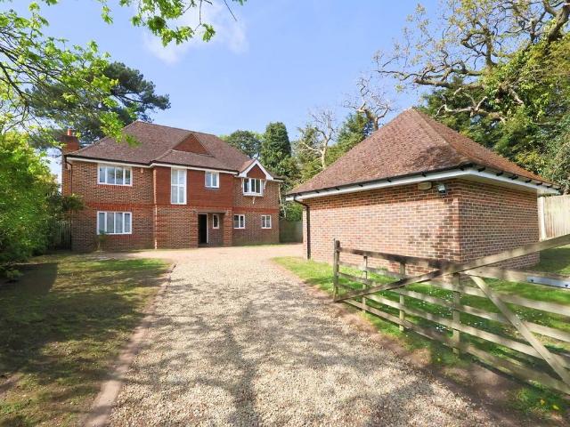 House for sale in London Borough of Croydon, Greater London