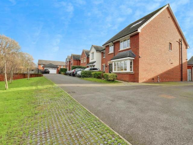 House for sale in Haslington, Winterley
