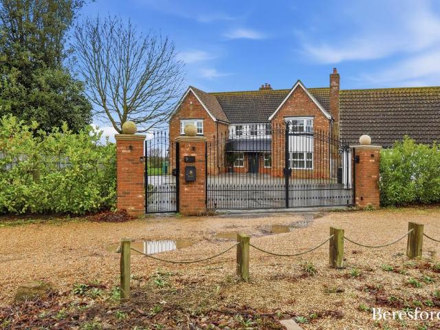House for sale in Maldon, Essex