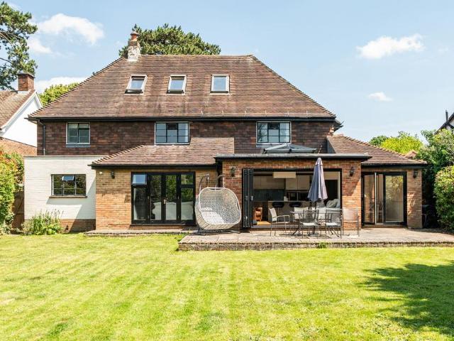 House for sale in Pachesham Park, Surrey