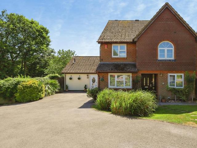House for sale in Cross In Hand, East Sussex