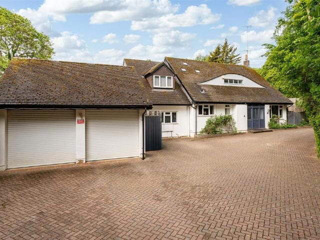 House for sale in Oaklands, Fretherne