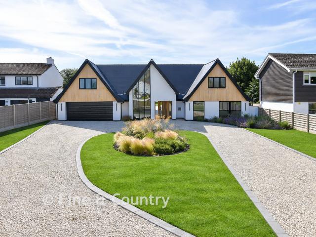 House for sale in Worth, Ash