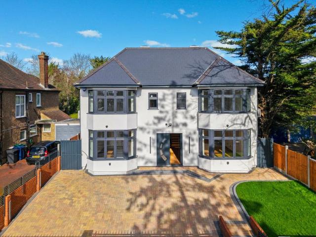 House for sale in New Barnet, Greater London