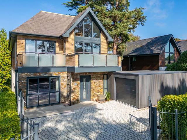 House for sale in Penn Hill, Poole