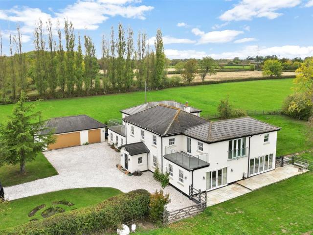 House for sale in Barton In Fabis, East Midlands