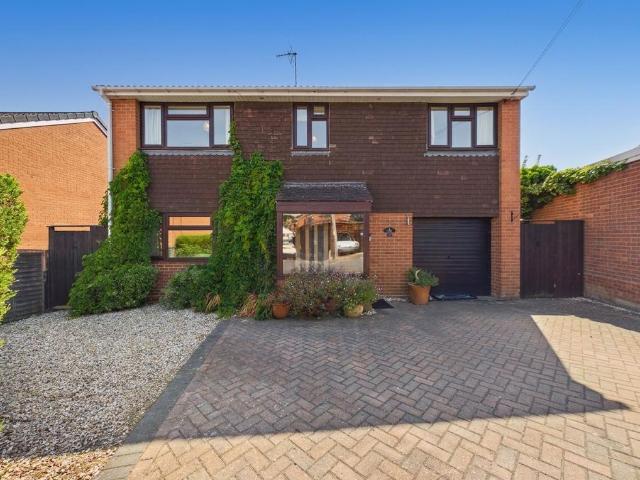 House for sale in Drakes Broughton and Wadborough, Crookhill