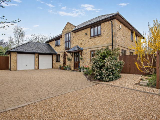 House for sale in Yarwell