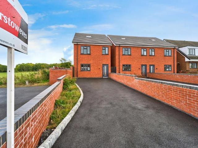 House for sale in Pelsall, West Midlands