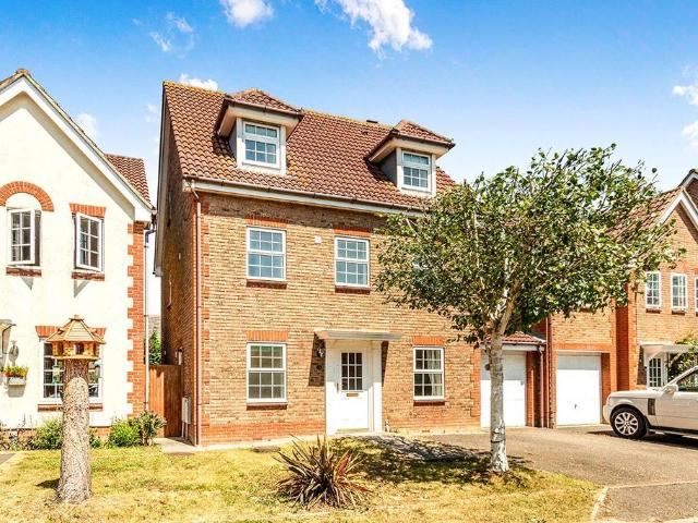 House for sale in Barnham and Eastergate, Clapham