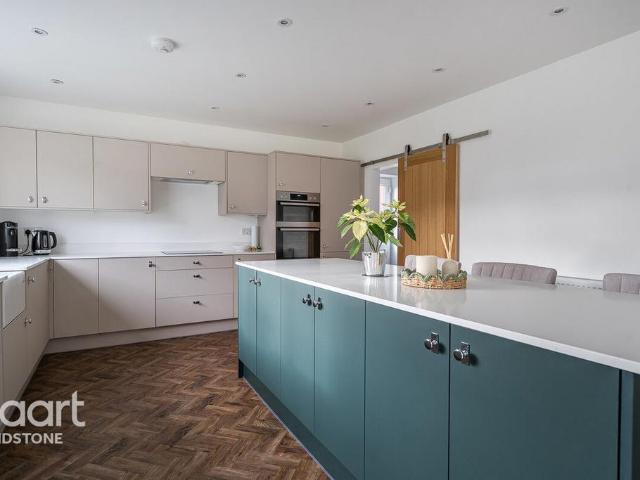 House for sale in Midway, Kent