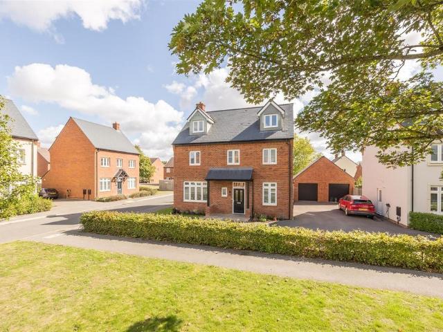 House for sale in Evershot, Oxfordshire
