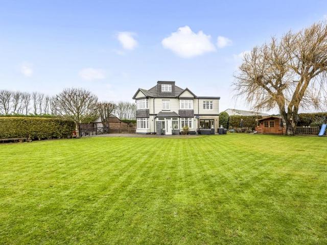 House for sale in Angmering, Clapham