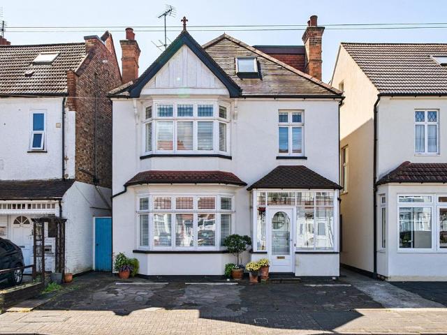 House for sale in Wealdstone, Greater London