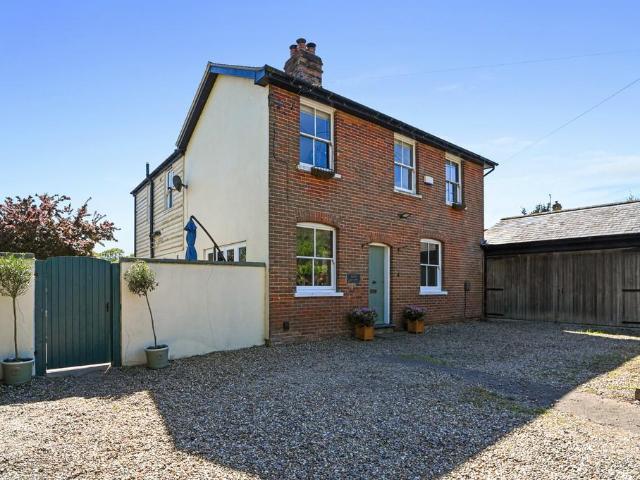 House for sale in Chelmondiston, Suffolk