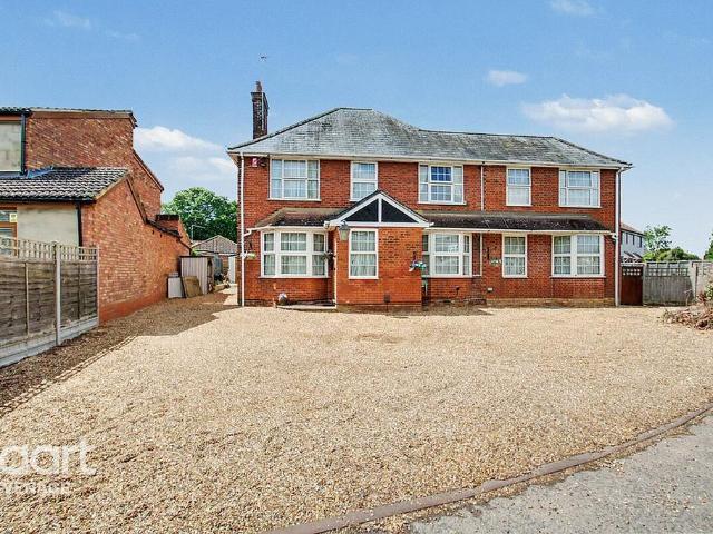 House for sale in Fishers Green, Shephall