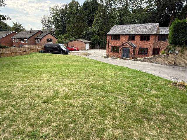 House for sale in Saddleworth, Pendock