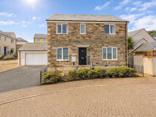 House for sale in Penwartha Coombe, Cornwall