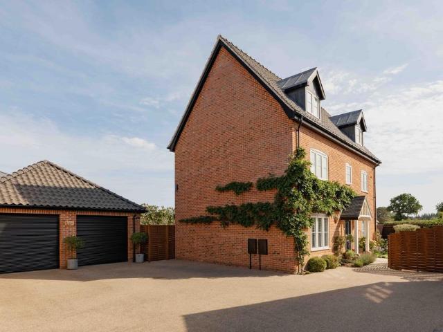 House for sale in Hempstead Road Industrial Estate, Comers