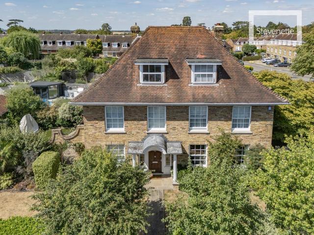 House for sale in Coopersale Street, Epping