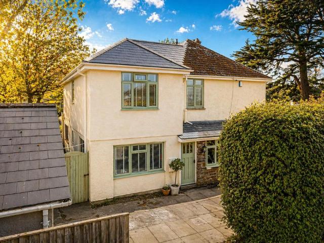 House for sale in Weir Quay, Devon