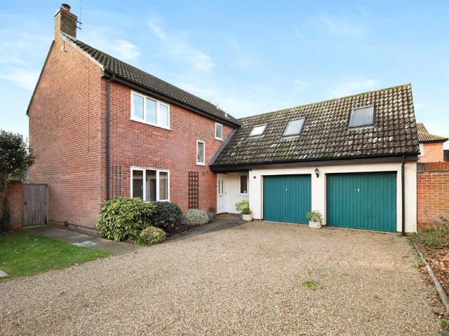 House for sale in Highwoods, Fordham Heath