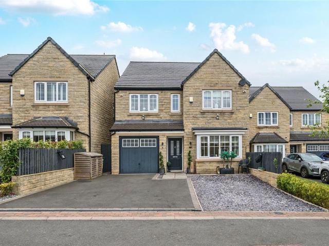 House for sale in Idle, West Yorkshire