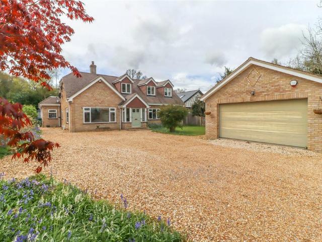 House for sale in Barton Stacey, Hampshire