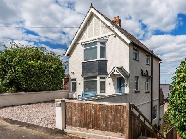 House for sale in Romford, Sandown Park