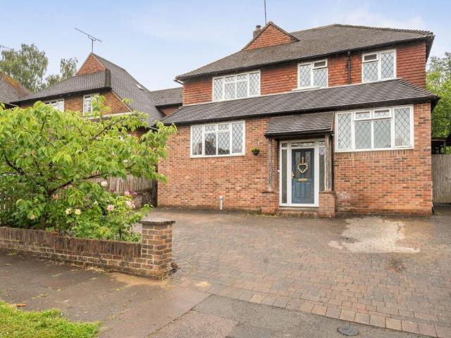House for sale in Hawkenbury, Sandown Park
