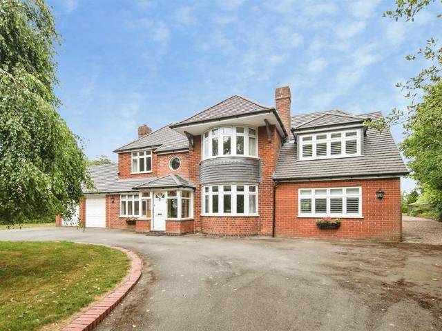 House for sale in Green Close, Warwickshire