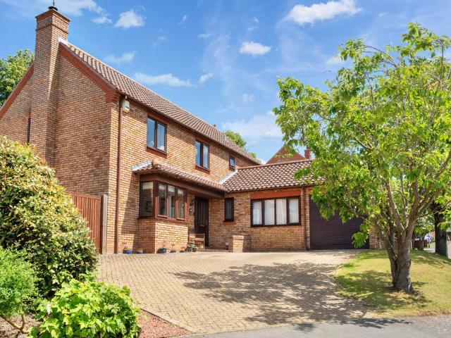 House for sale in Chelmondiston, Suffolk