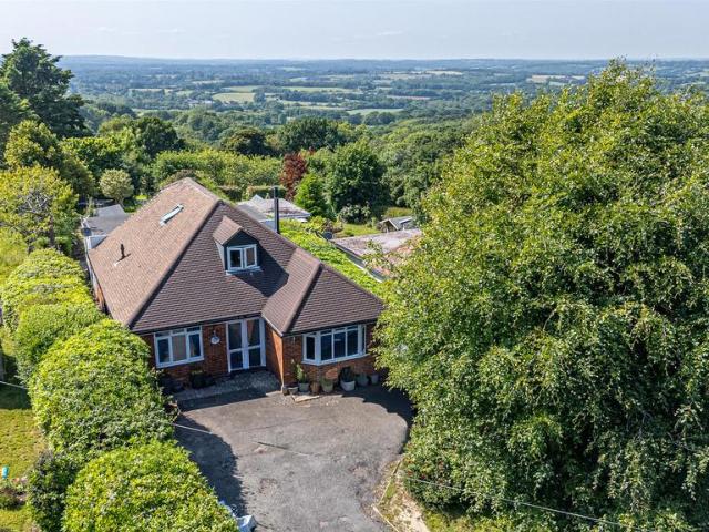 House for sale in Guestling Green, Heathlands