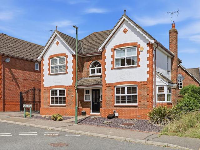 House for sale in Chancellor Park, Chelmsford