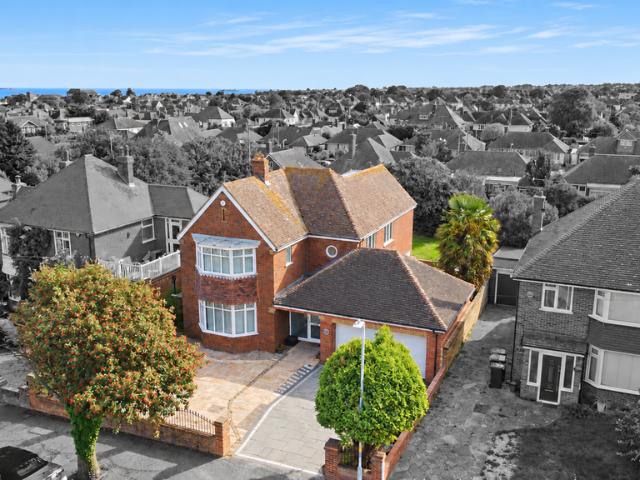 House for sale in East Cliftonville, Thanet