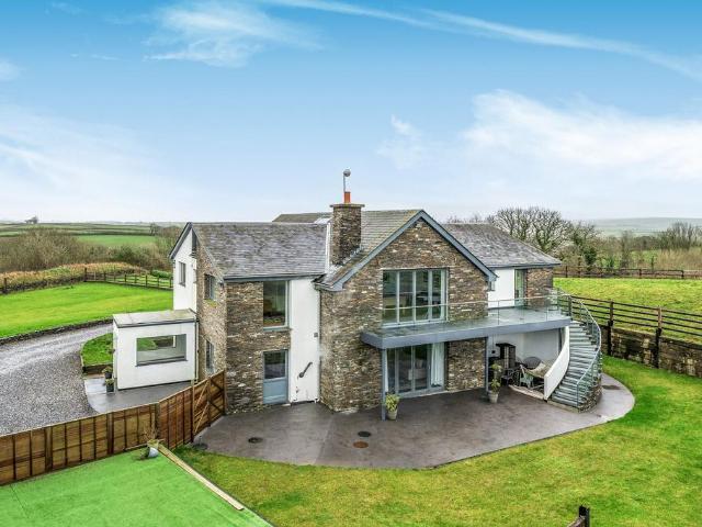 House for sale in Strode, Devon