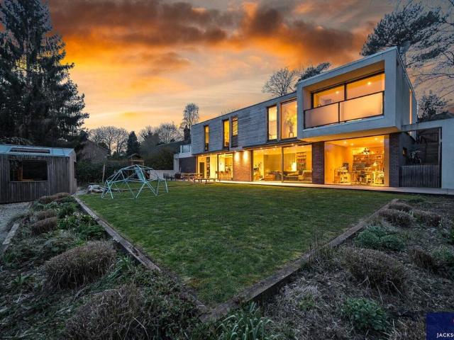 House for sale in Leighton-Linslade, Linslade